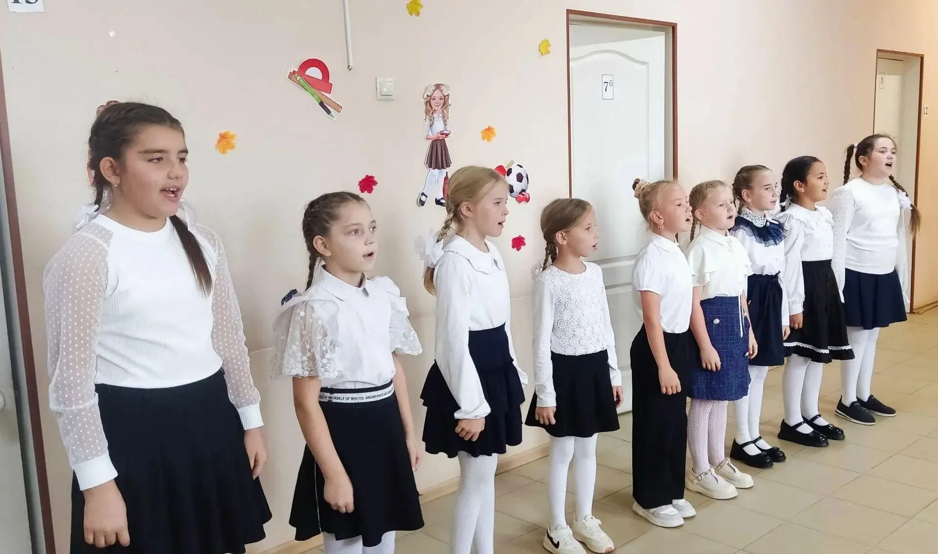 5 октября ученики устроили настоящий праздник для наших педагогов — и сделали это совме...