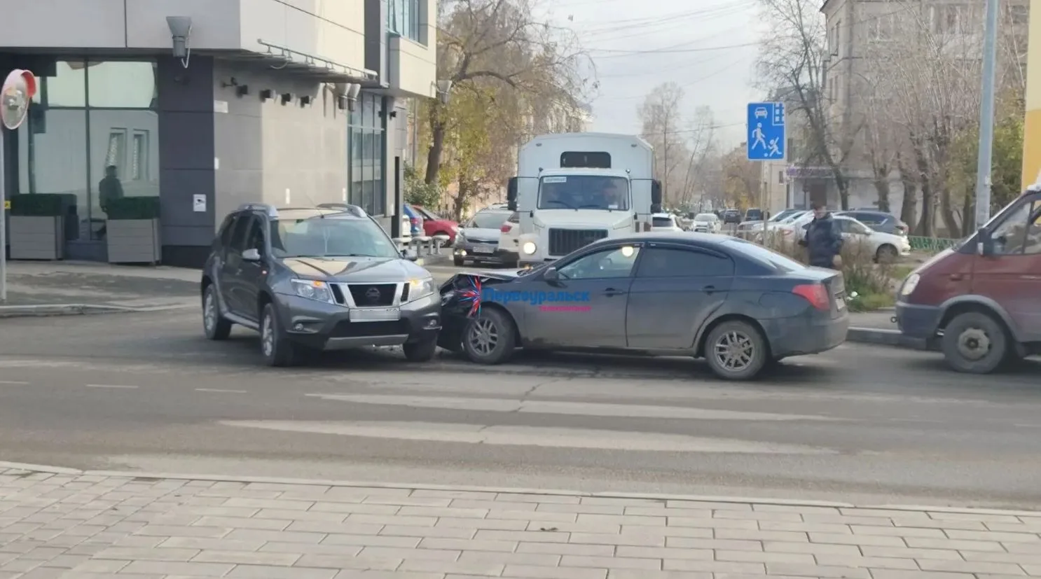 ДТП на улице Ватутина в Первоуральске
