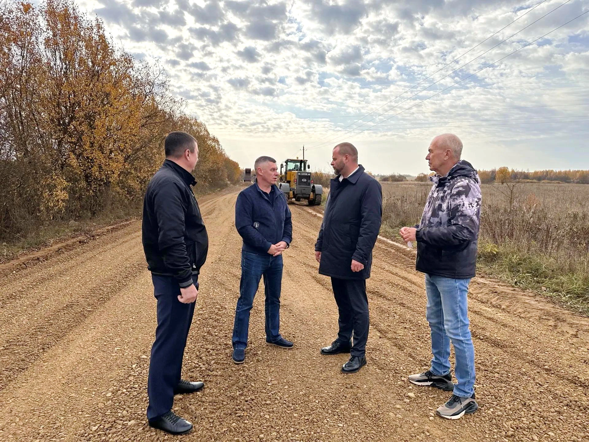 🛣️ В Шуйском районе начали восстанавливать дорогу Харитоново – Пустошь
