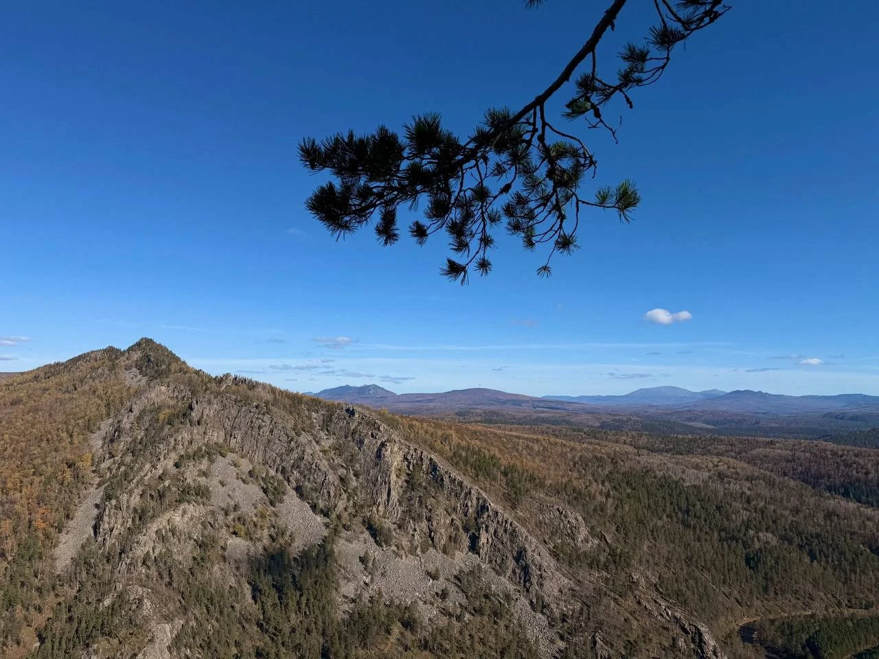 Осенью природа Башкортостана особенно впечатляет. Невозможно передать камерой всю глуби...