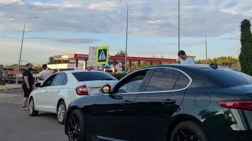 Где есть бензин в Воронеже вечером, 9 октября