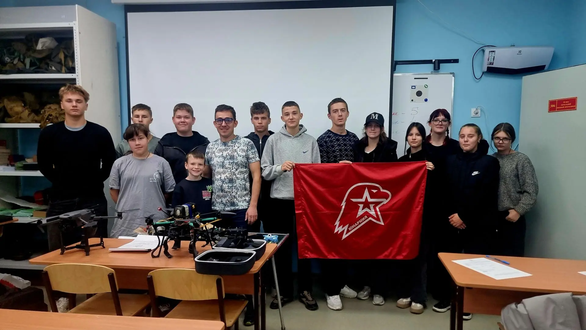 Юнармейцы Черниговского округа приступили к обучению по профессии оператора БПЛА