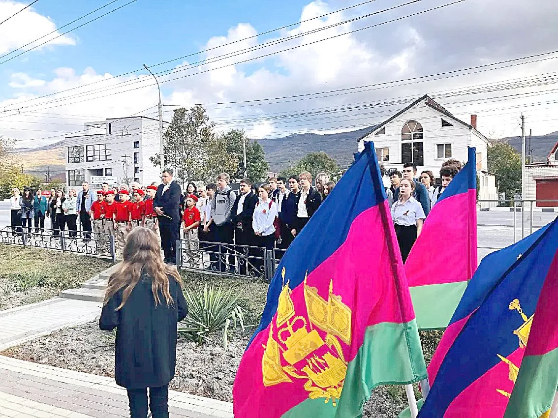 ПАМЯТЬ, СТАВШАЯ РАССВЕТОМ