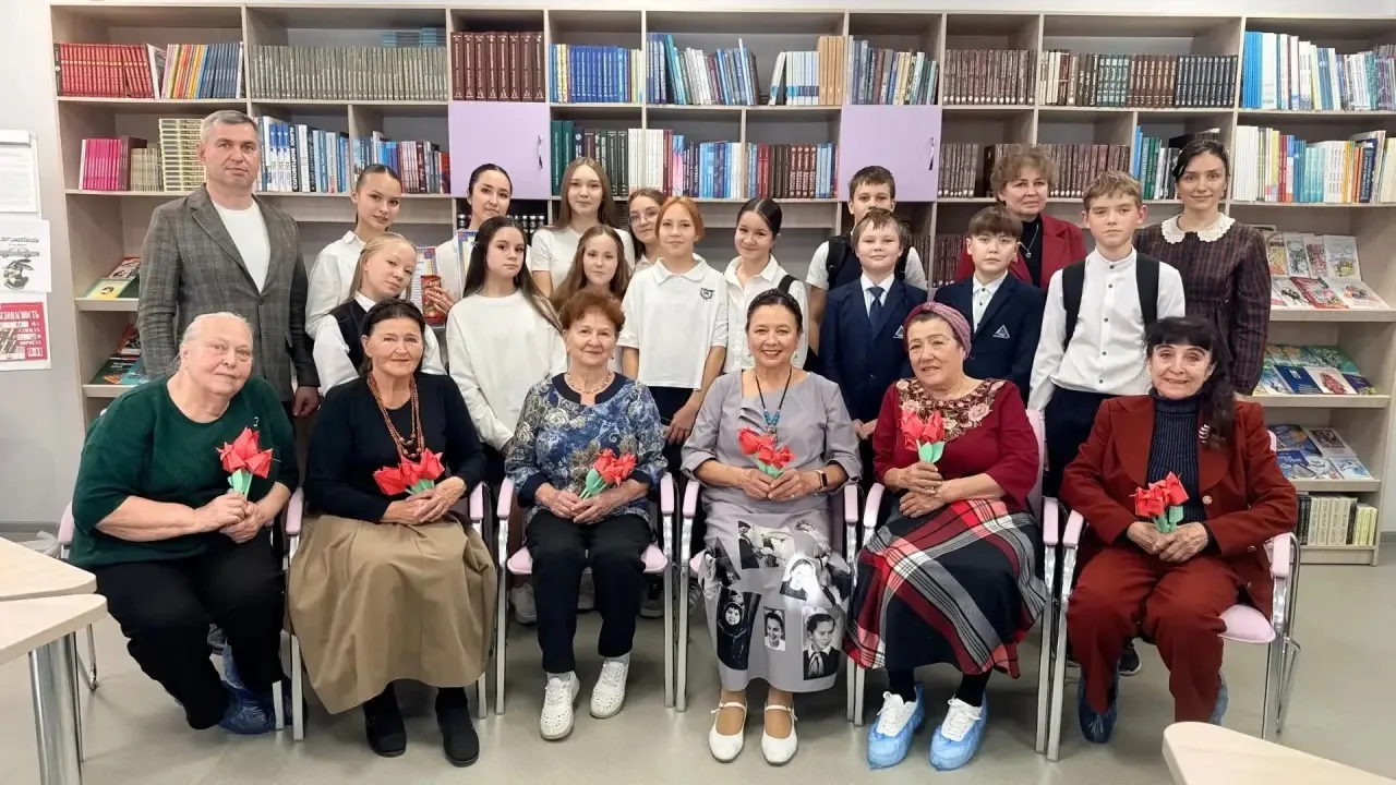 💛 «Диалог поколений» в лицее № 3 «Потомки Менделеева»