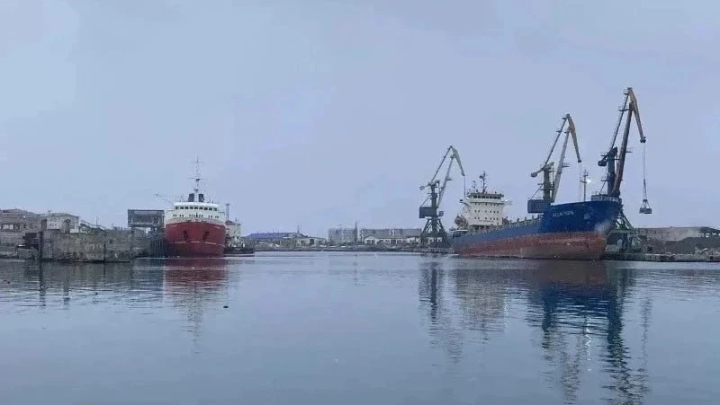 🛳️ Паромную переправу Ванино — Холмск закроют из-за циклона