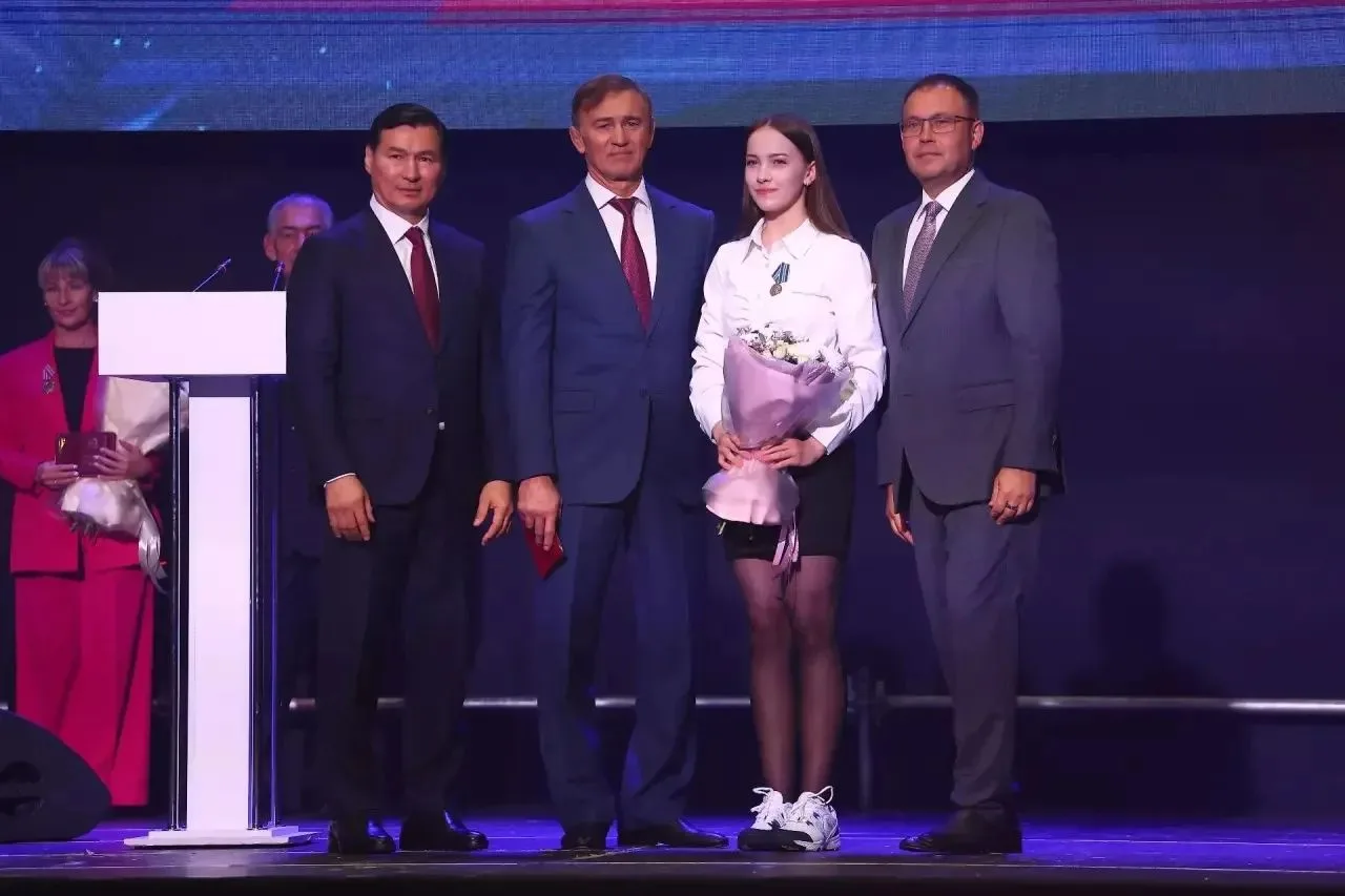 10 октября 2026 г на Чемпионате России по вольной борьбе в Кемерове ученица 9В класса О...