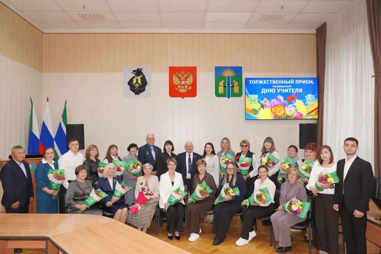 В преддверии профессионального праздника в Комсомольском районе состоялся торжественный...