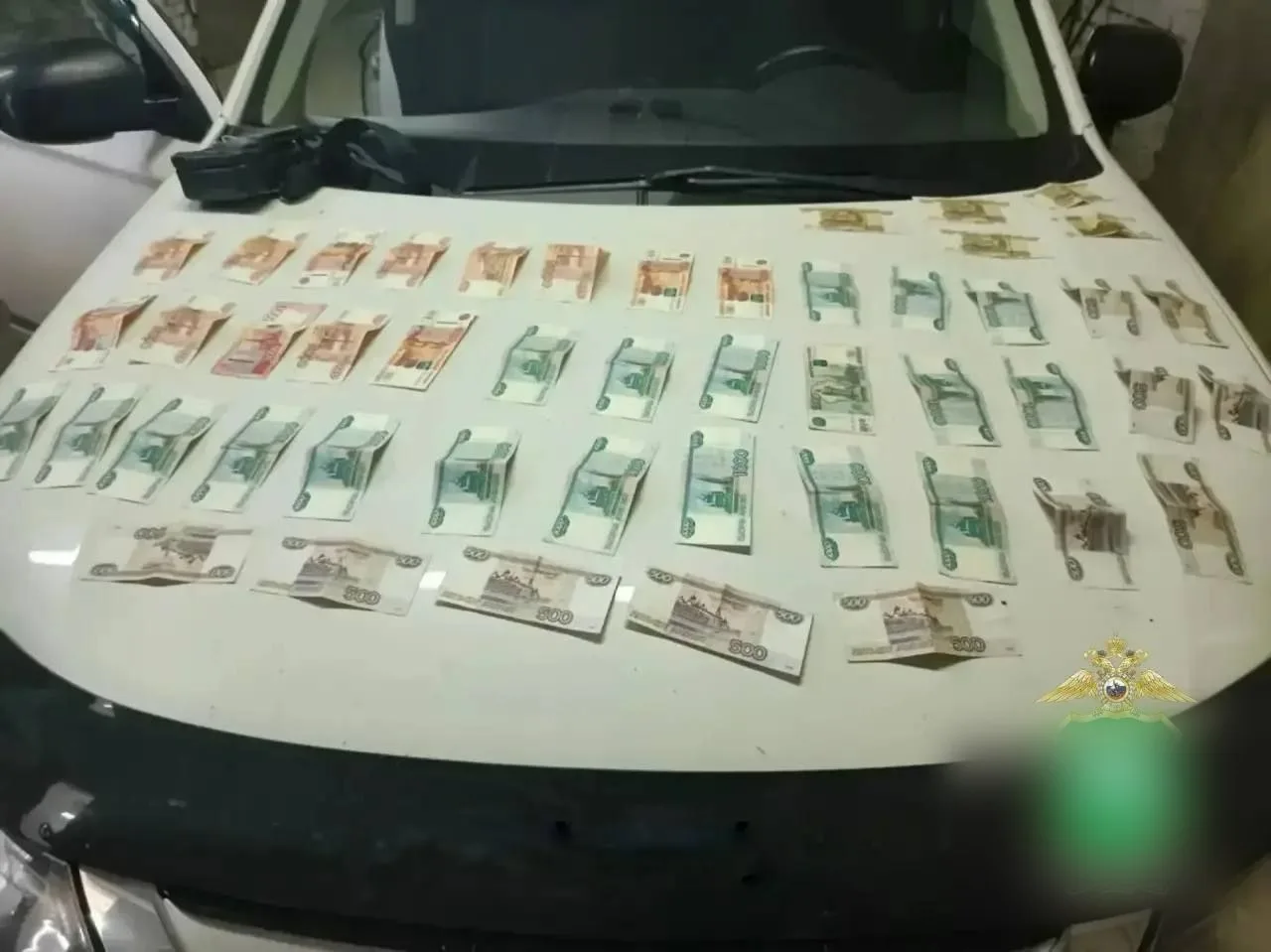 ⛓ В Томске накрыли семейный наркобизнес: 5 лет продавали марихуану, а «агроном» получал...