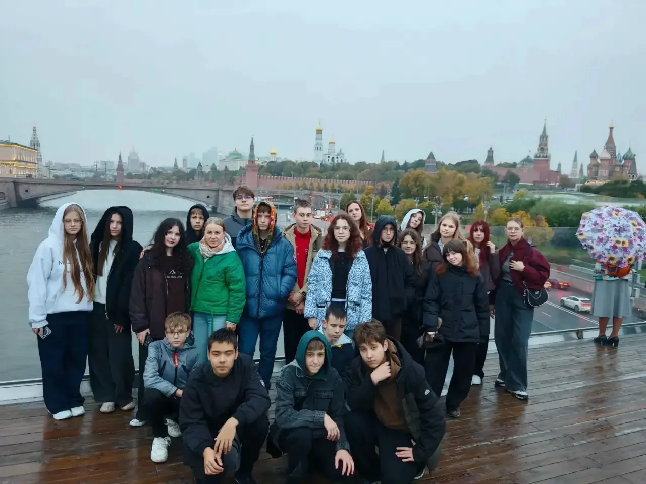 🚌 Великолепный день, где переплелись живая история и технологии будущего. Москва умеет...