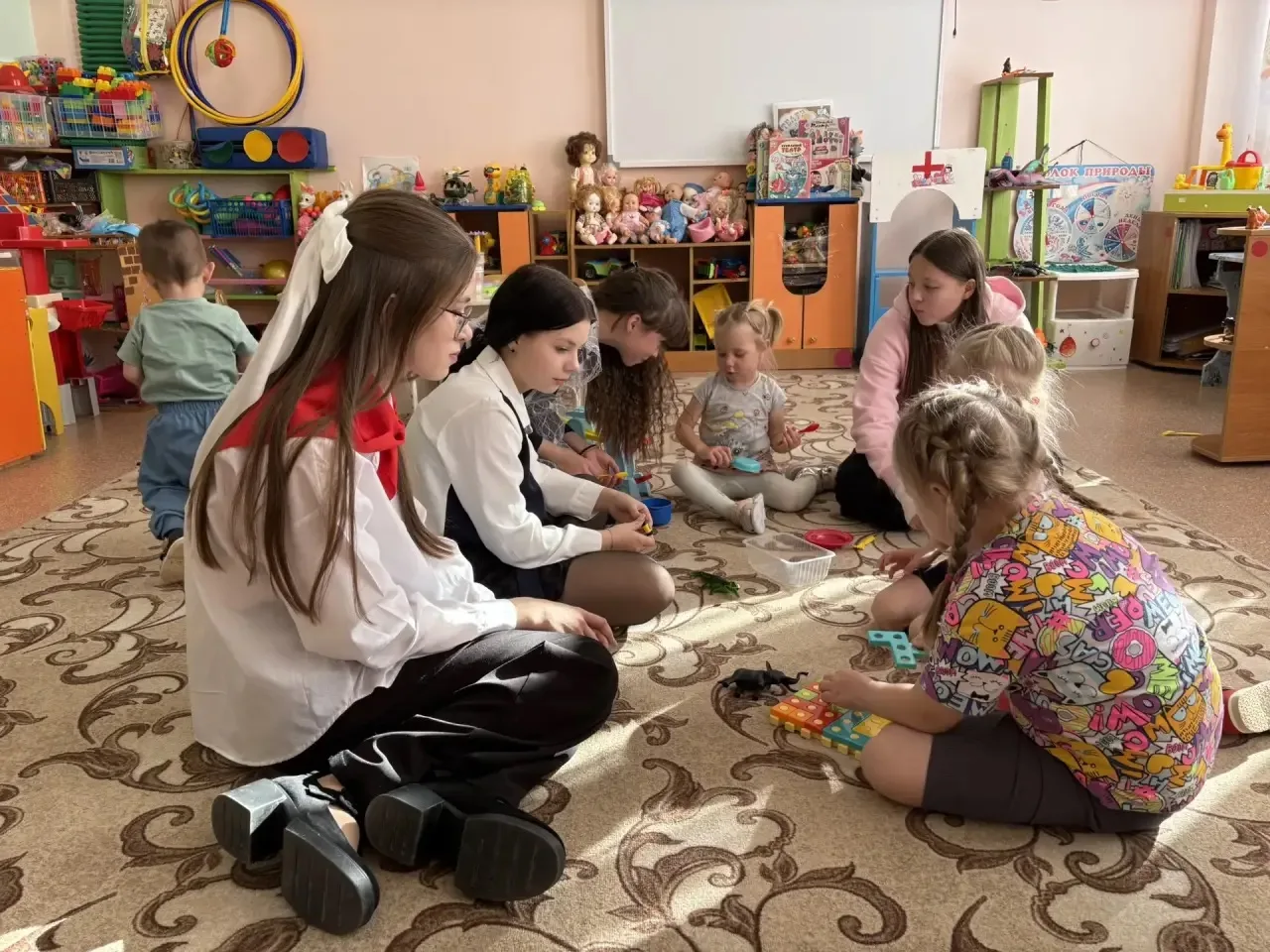 День самоуправления в нашей школе — это не просто добрая традиция, приуроченная к празд...