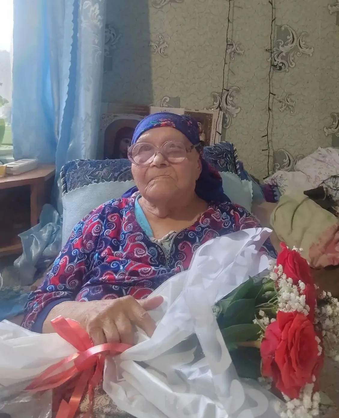 Ефросинью Иосифовну Лобанову — труженицу тыла, поздравляем с 95-летним юбилеем!