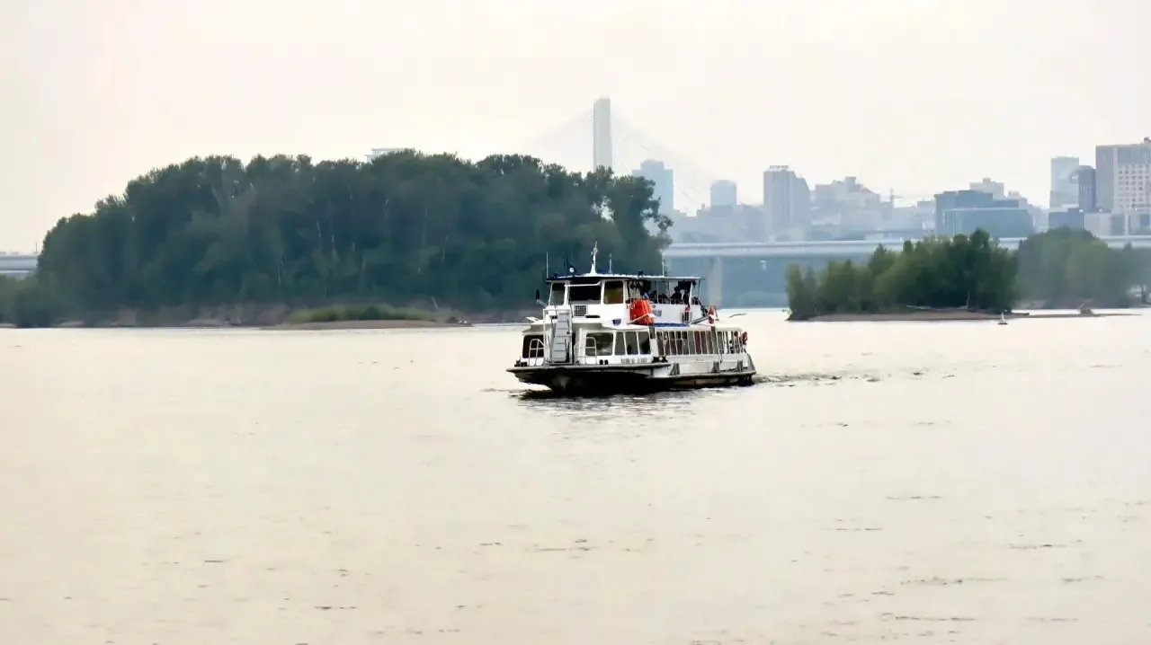 🚤🛑 Сезон речной навигации завершён в Новосибирской области. С сегодняшнего дня выход ...