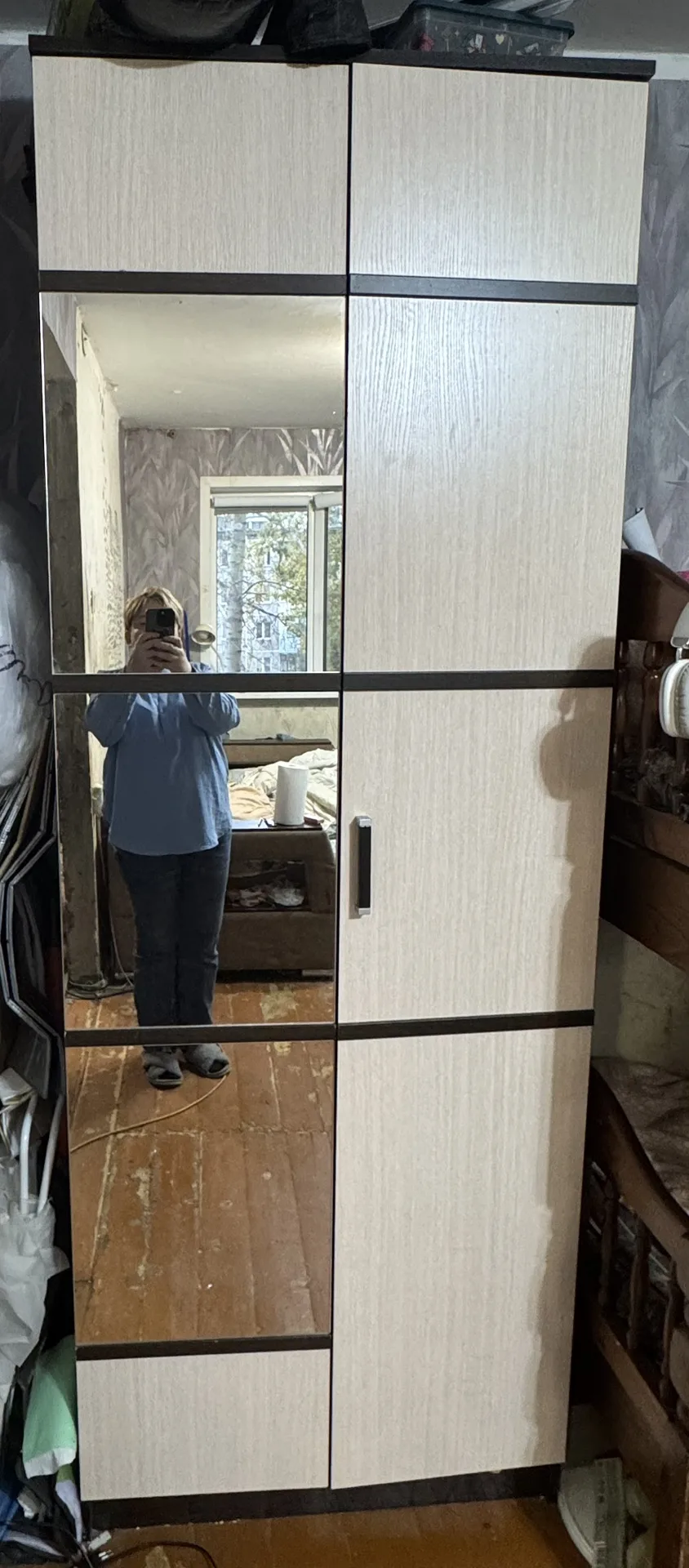 Продам шкаф. В отличном состоянии. 5000. Самовывоз. Кировский (Московский) район.