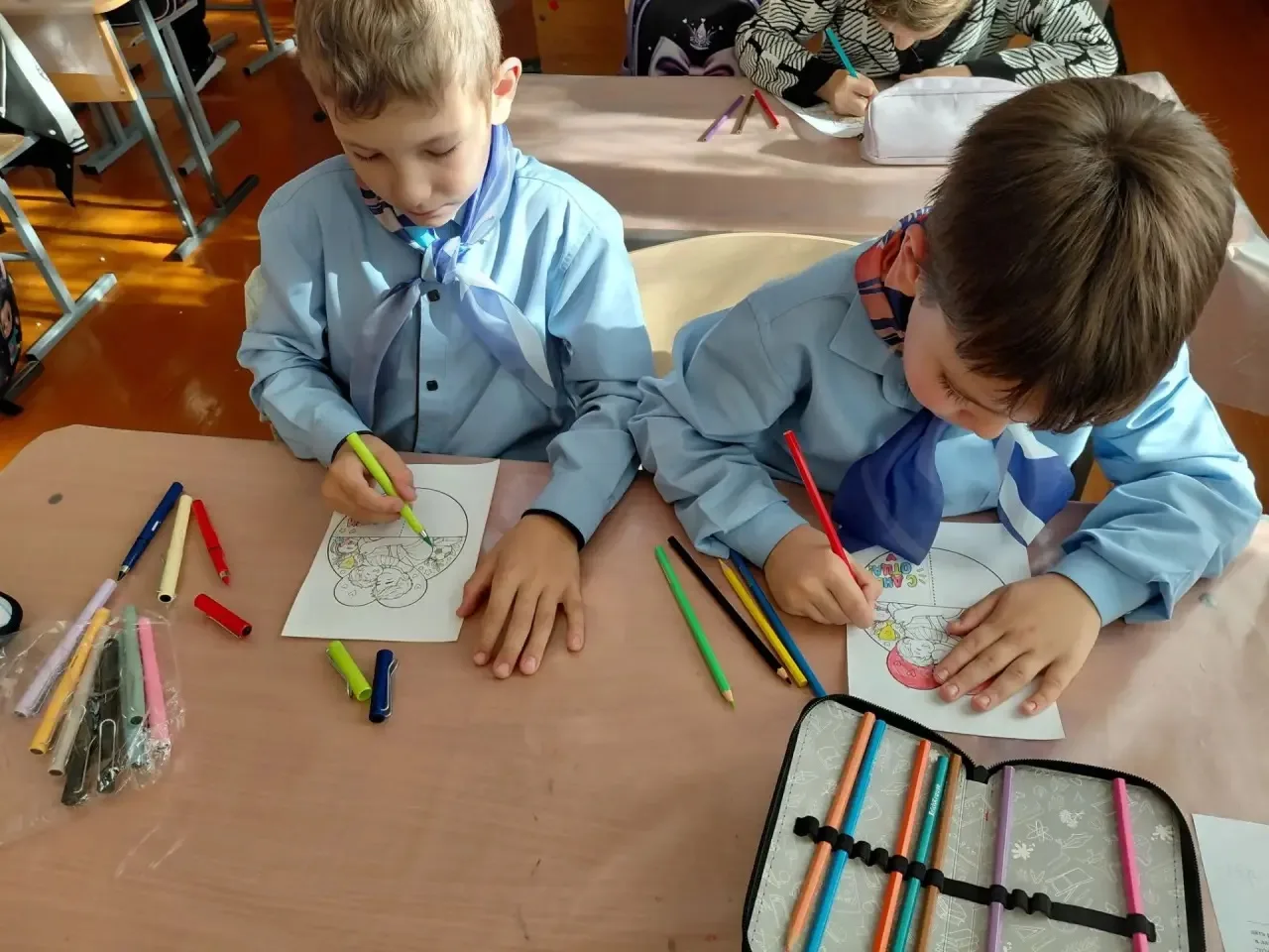 Во 2 классе кипит творческая работа! Совсем скоро мы будем отмечать замечательный празд...