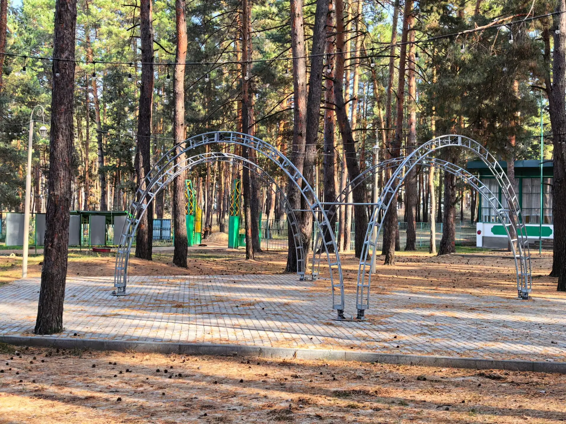 В лагере «Дружба» прошел месячник благоустройства