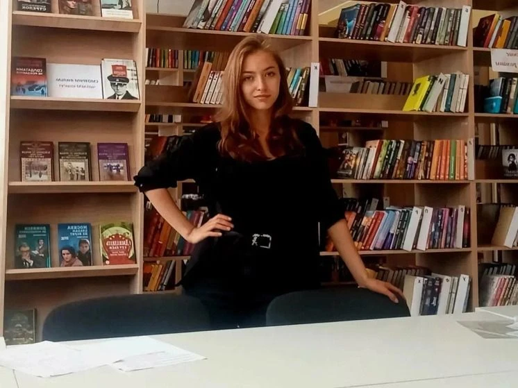 19-летняя Кира Галеева из Херсонской области готовится к вступлению в ряды Движения Пер...