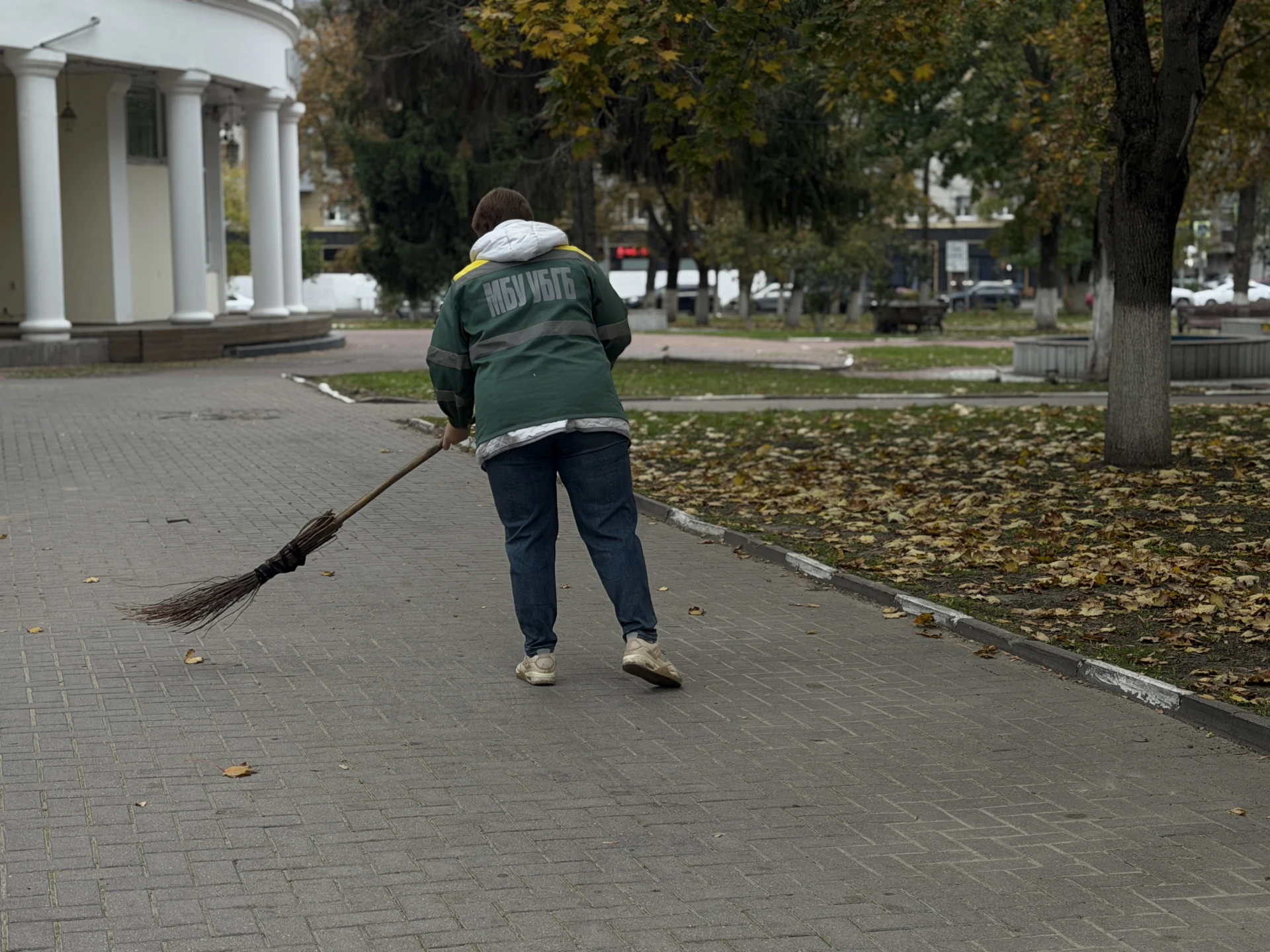 Сегодня на объектах задействовано 192 сотрудника и 67 единиц спецтехники.