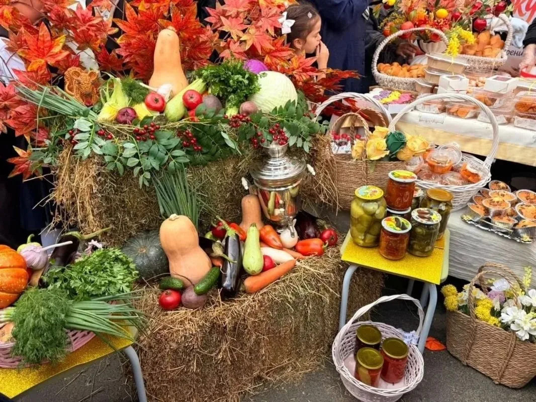 Осенняя ярмарка в Хасавюрте представила многообразие культур народов России