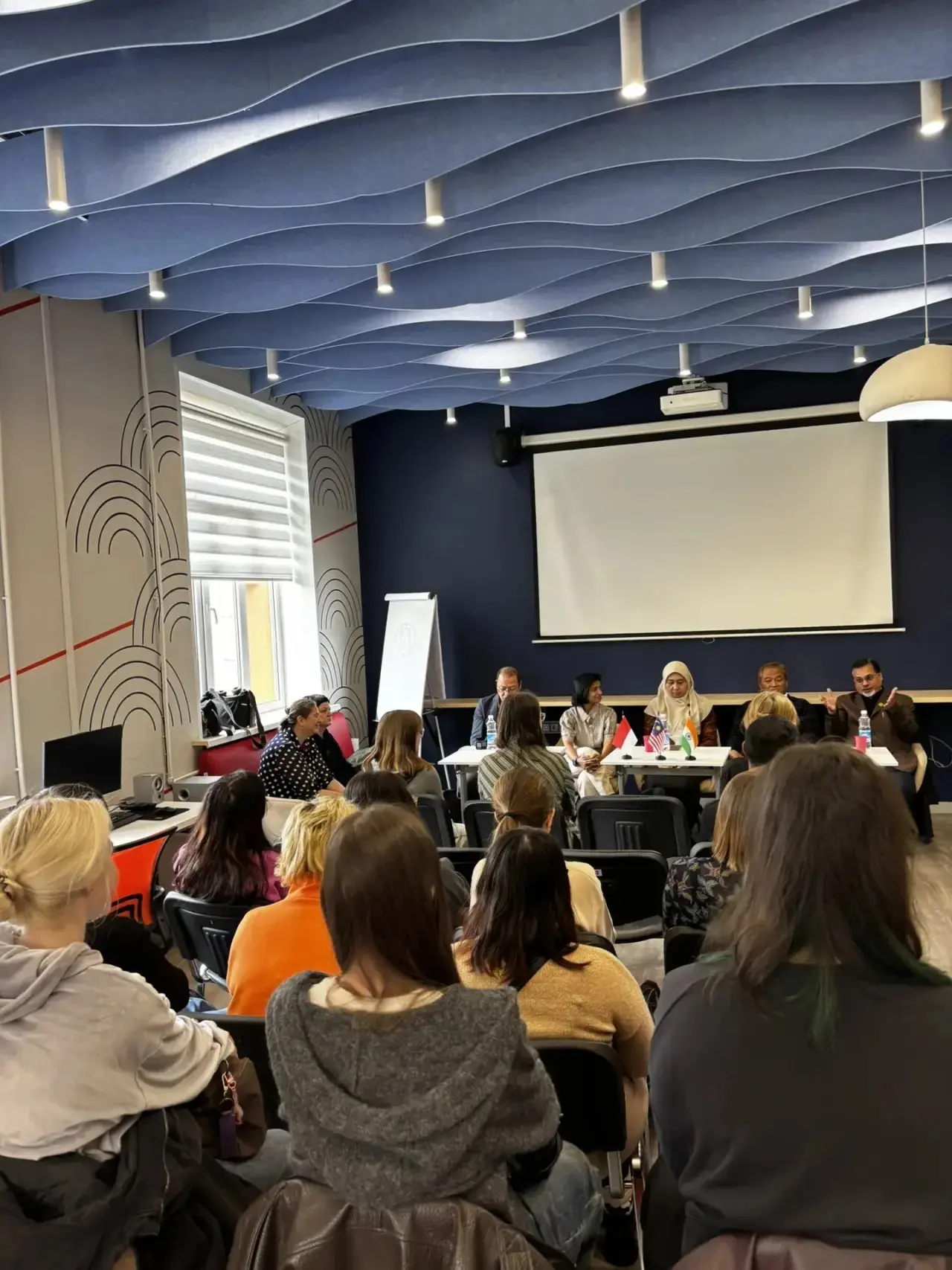 🌏 КамГУ создаёт возможности для межкультурного общения студентов