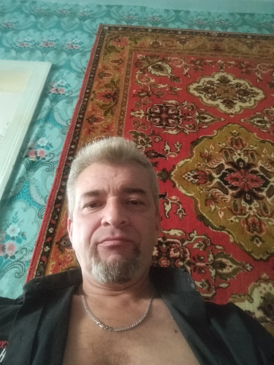 Живы. Света только что вернулась.