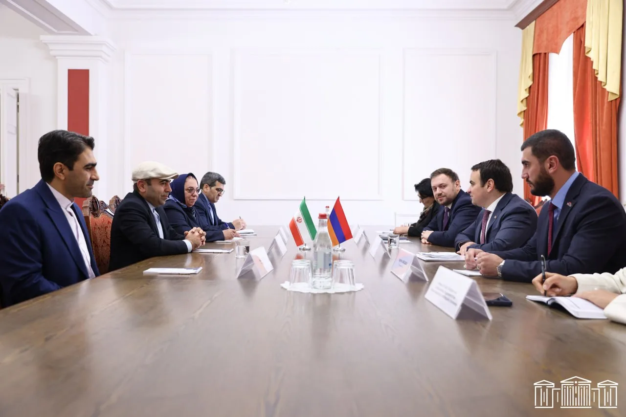 🇦🇲🇮🇷Посол Ирана встречался с руководством оппозиционной "Сильной Армении": говорили...