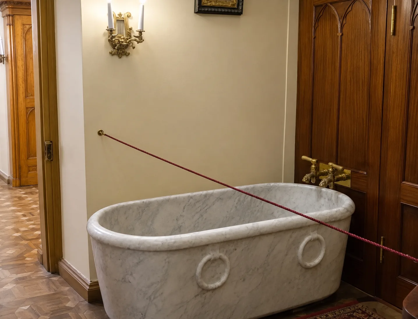 🛁Дворец «Коттедж» был оборудован всеми возможными для своего времени удобствами. Здесь...