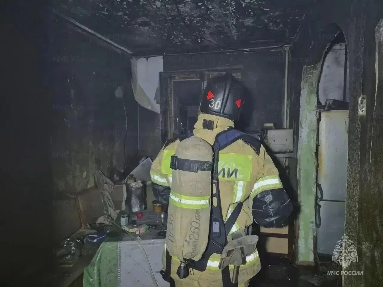 🚒 В Усть-Куте при пожаре спасли 11 человек