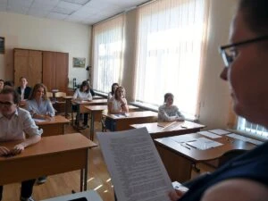 Шестнадцать тонн духовности: в российских школах измерят толщину культурного слоя у под...