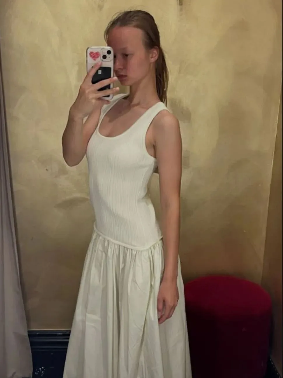Красивое платье?
