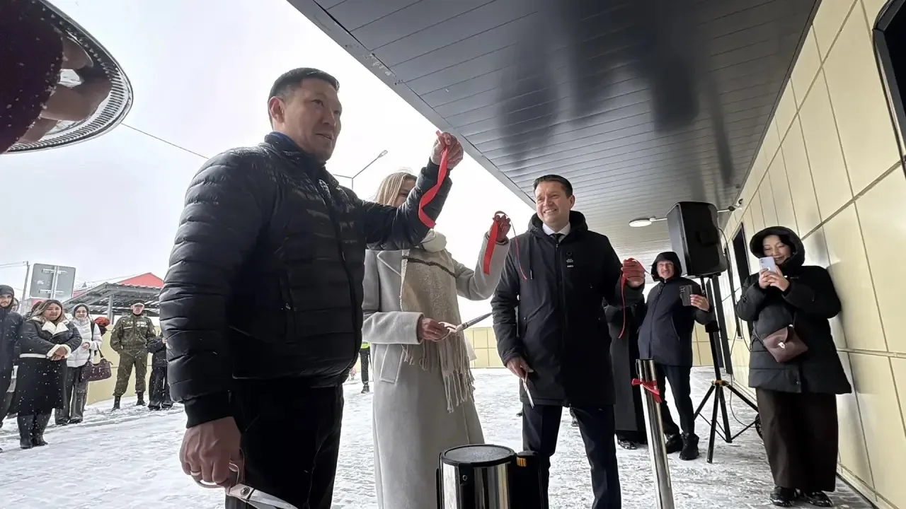 В Нерюнгри новосёлам вручили ключи от 60 арендных квартир «под ключ»