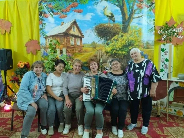 🪗Душевный аккорд для есуковцев серебряного возраста​