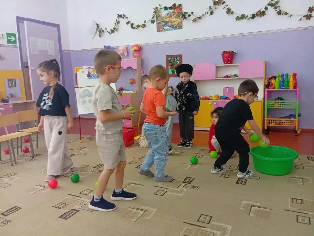 Сегодня в театральном кружке «Матрешка» настоящий праздник — мы разыграли сказку «Репка...