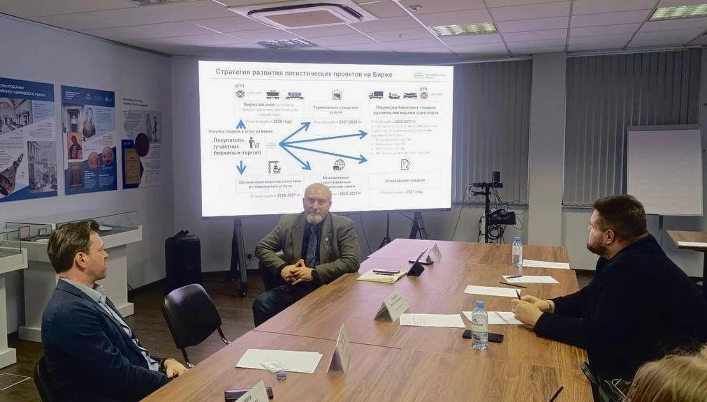 🏛️ Начальник Управления развития внебиржевого рынка Анзор Пшиншев рассказал преподават...