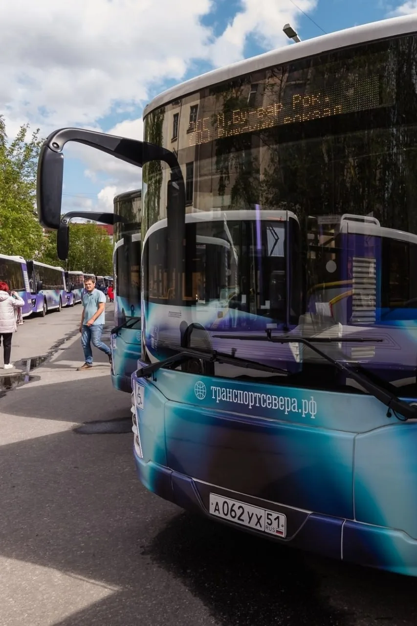 🚌 Всё на свои места: пригородные автобусы вернулись на нижнюю Привокзальную площадь