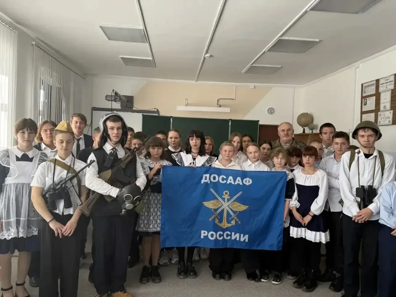 🪖 Связь поколений