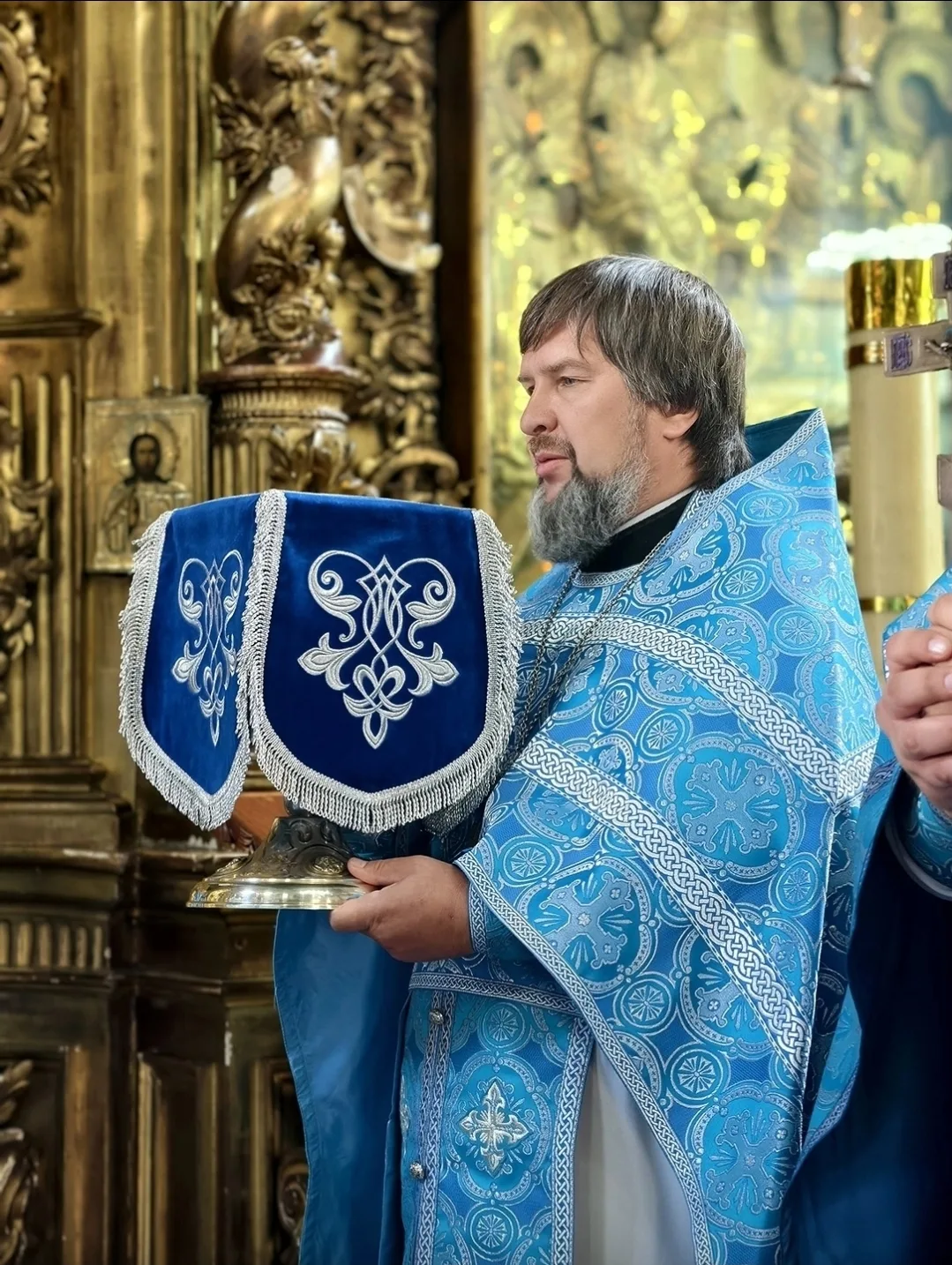 Дорогой отец Валентин! С глубоким уважением и огромной радостью поздравляем Вас с 55-ле...