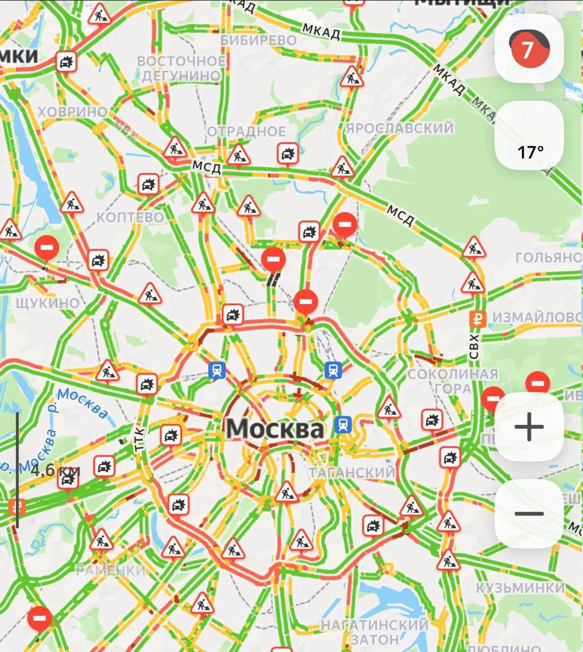 Пробки до 7 баллов будут в Москве вечером, - сообщает Дептранс.
