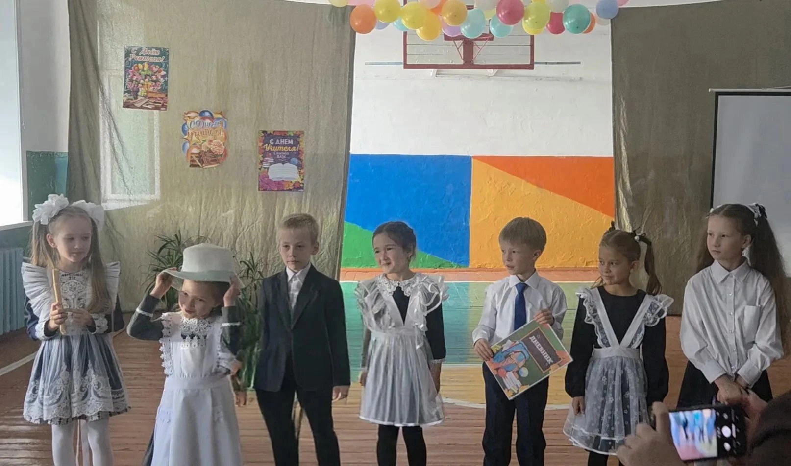 🧚‍♀️Юные актёры из объединения "Первые роли" не сидят без дела — каждое занятие станов...