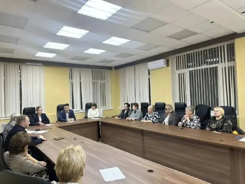 🏛️ Глава управы Бутырского района встретился с общественными советниками