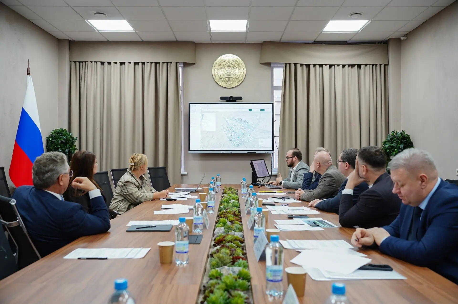 Сегодня в Политехническом Университете председатель Комитета по благоустройству Сергей ...