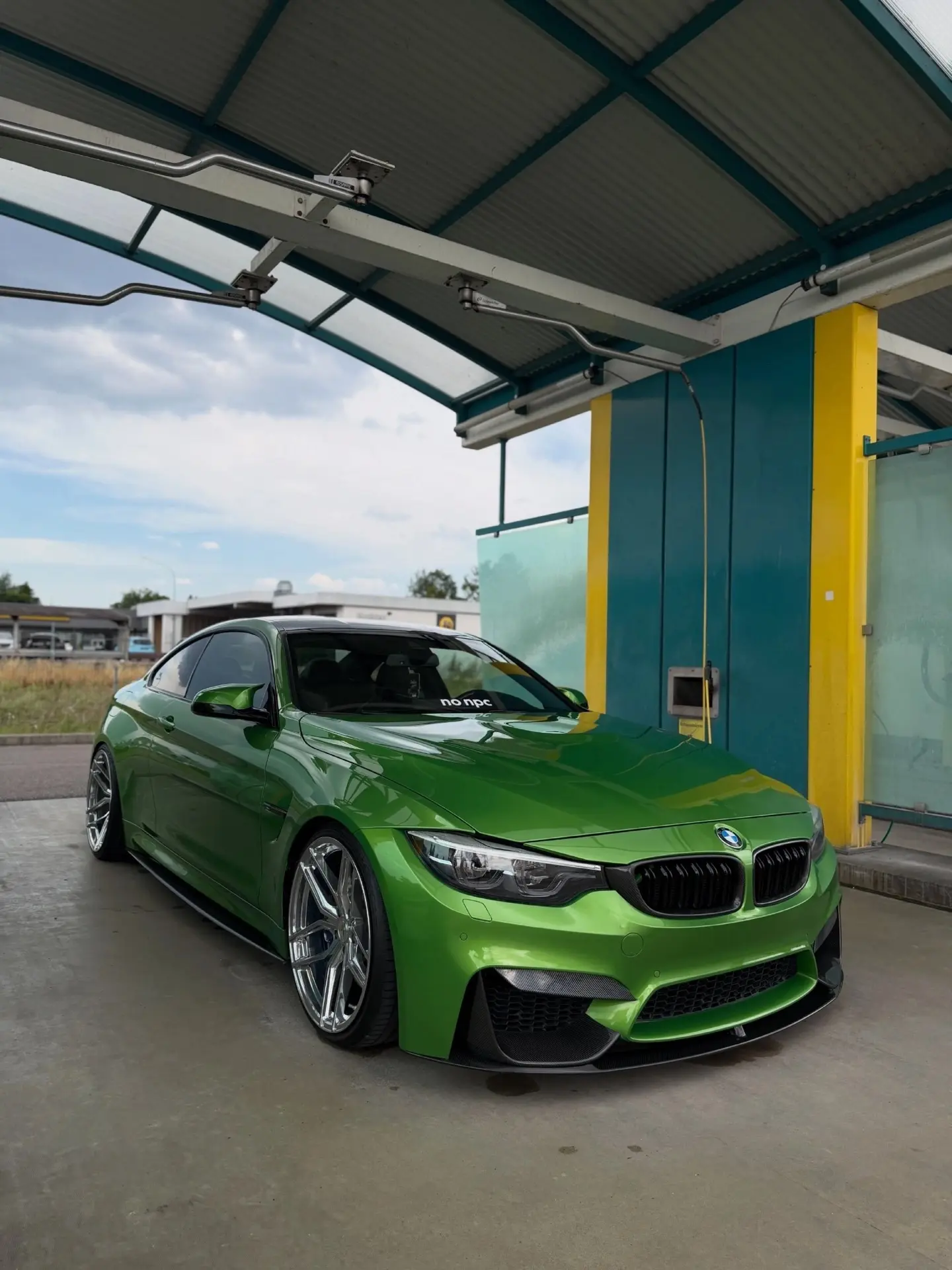 Фото