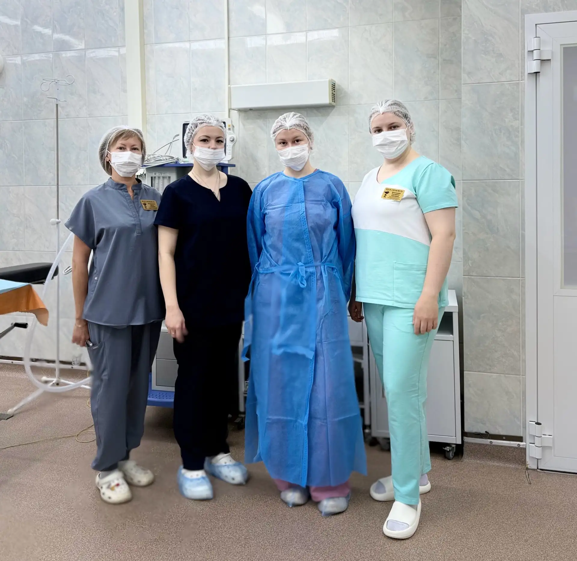 📸 На фото обновленный сестринский состав отделения анестезиологии-реанимации с палатам...