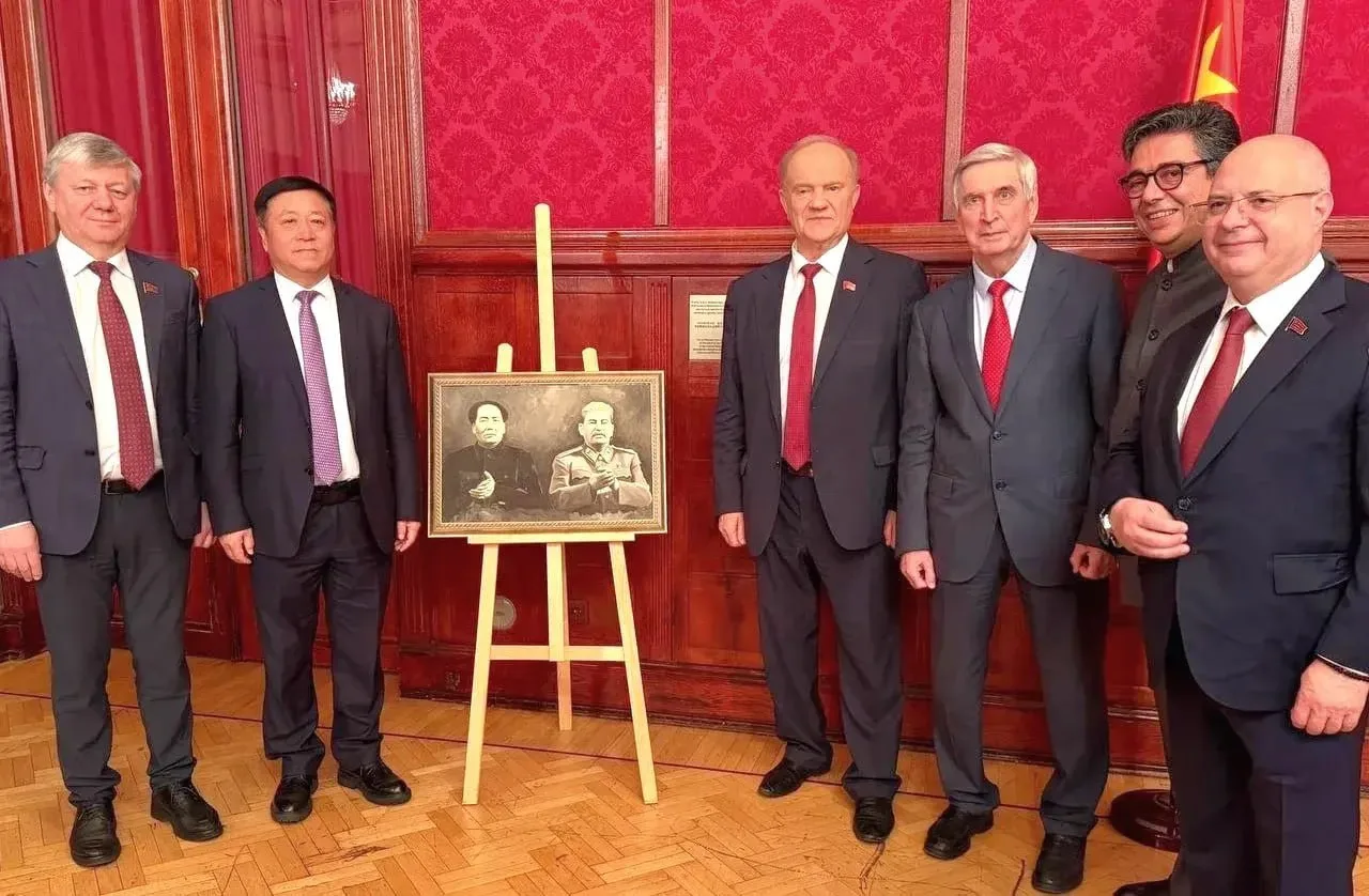 Делегация ЦК КПРФ во главе с Геннадием Зюгановым приняла участие в праздновании 77-лети...
