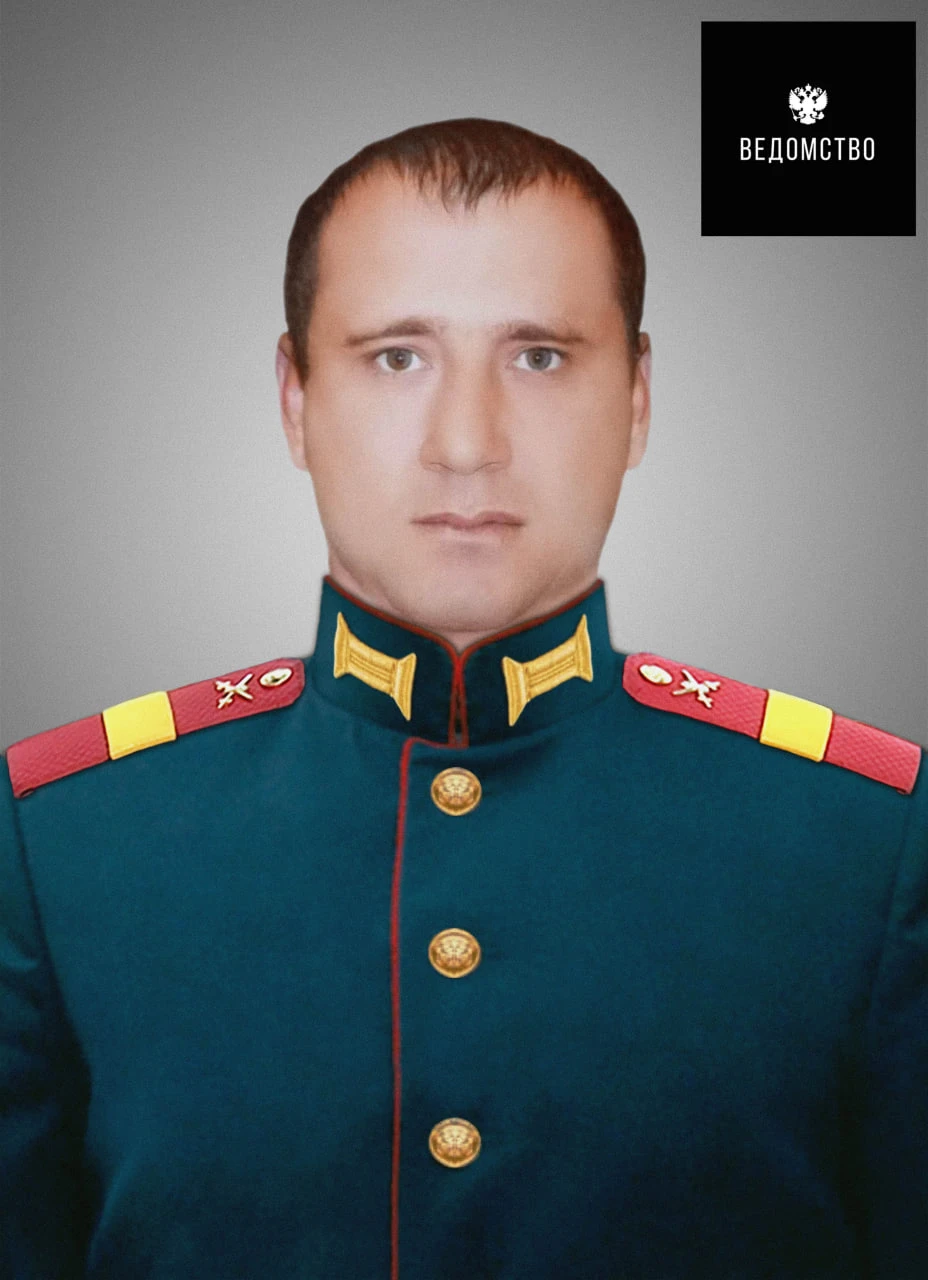 Таймураз Есенов — старший сержант, командир танка, Герой России.
