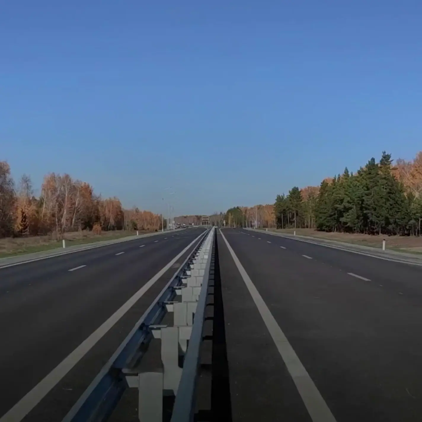 🛣️ Дорогу из Омска в сторону Черлака расширили до четырёх полос