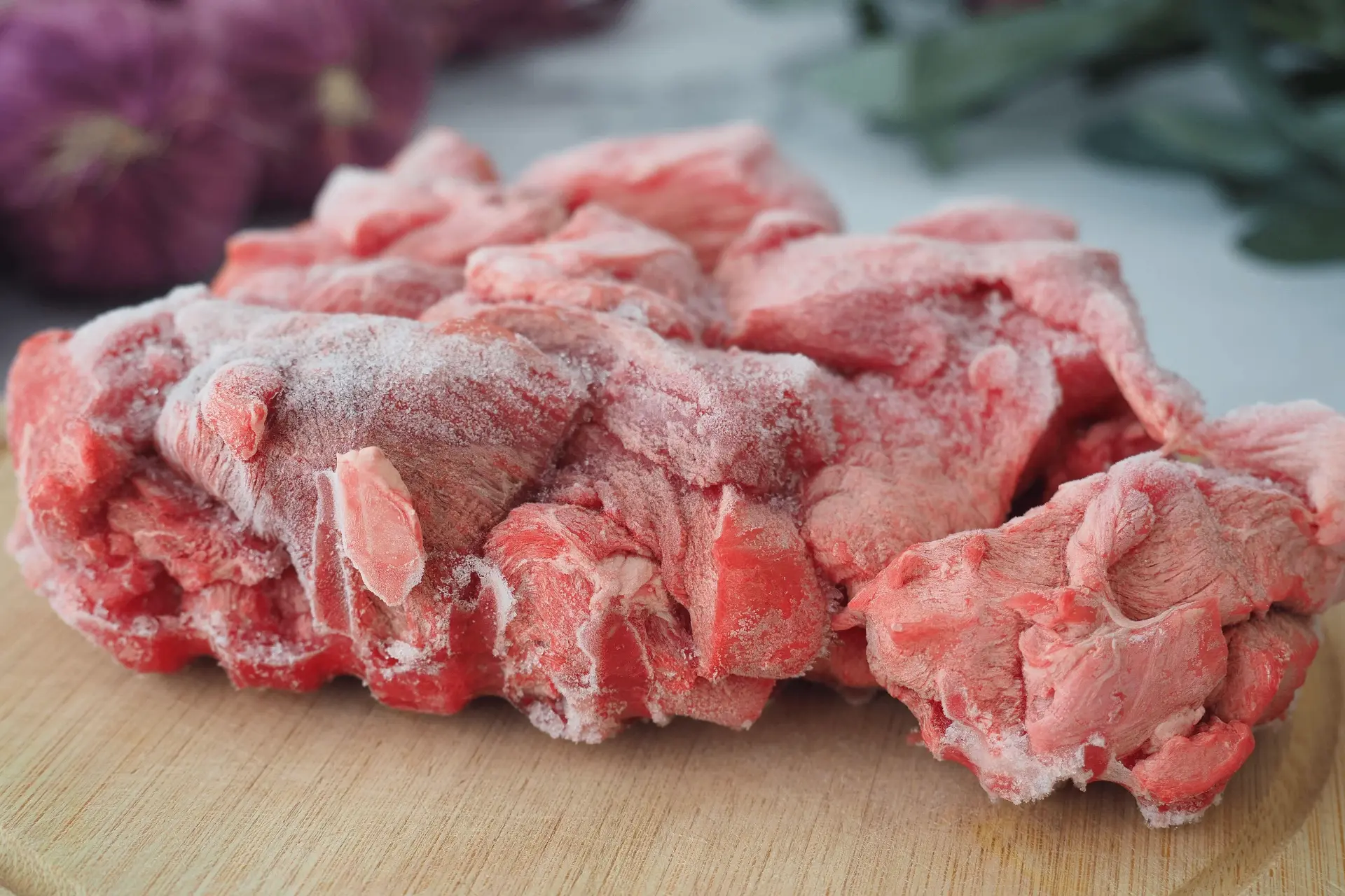 🧊 Ошибки разморозки, которые делают еду опасной