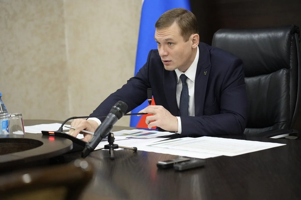 Глава Хакасии обсудил с руководством муниципалитетов ход отопительного сезона и профила...