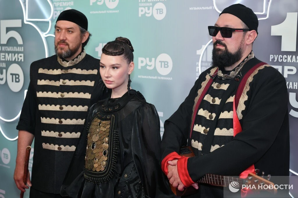 Башкирскую группу Ay Yola включили в первый раунд голосования премии "Грэмми".
