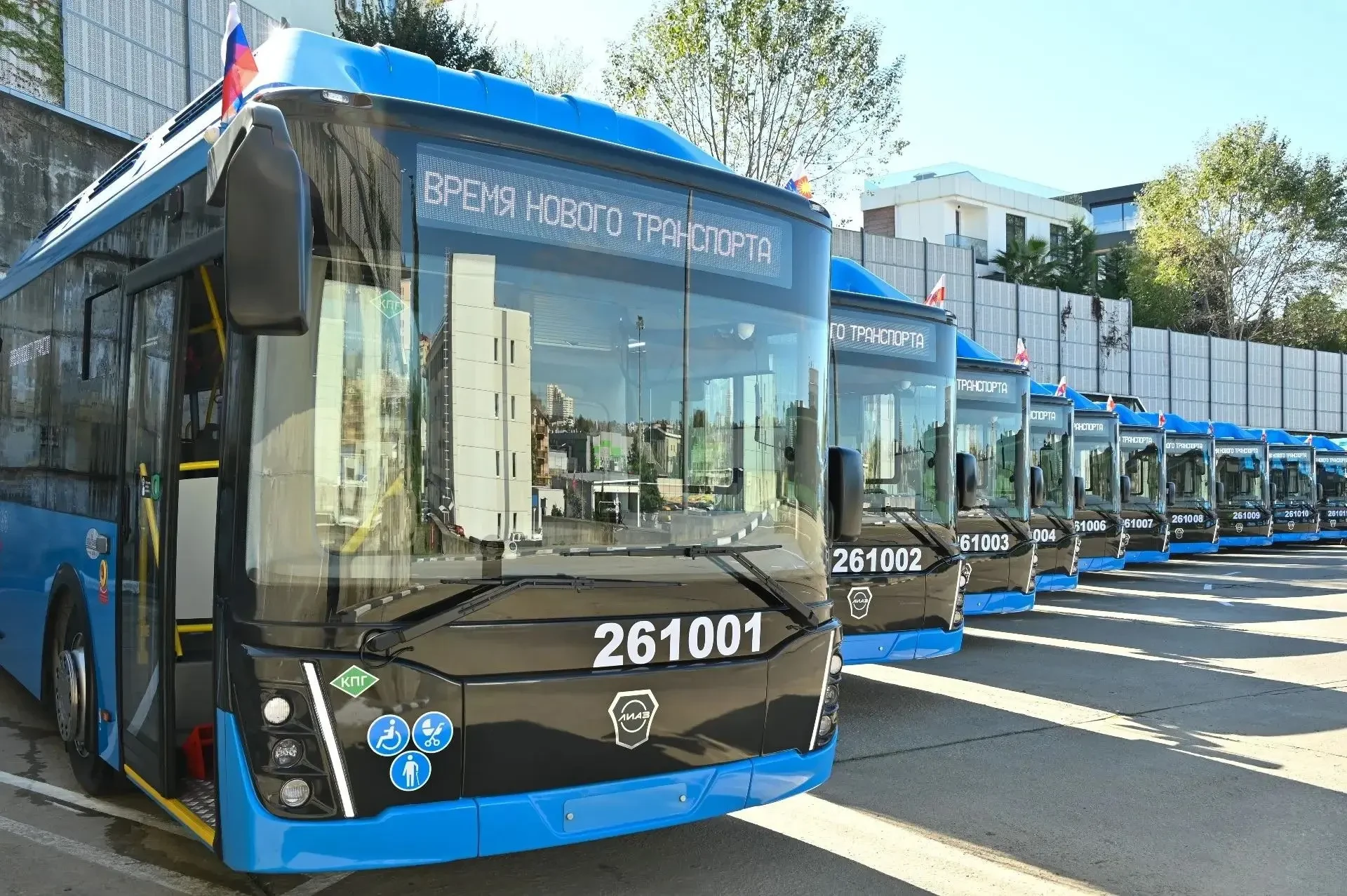 🚌 Автопарк Сочи пополнили 37 автобусов