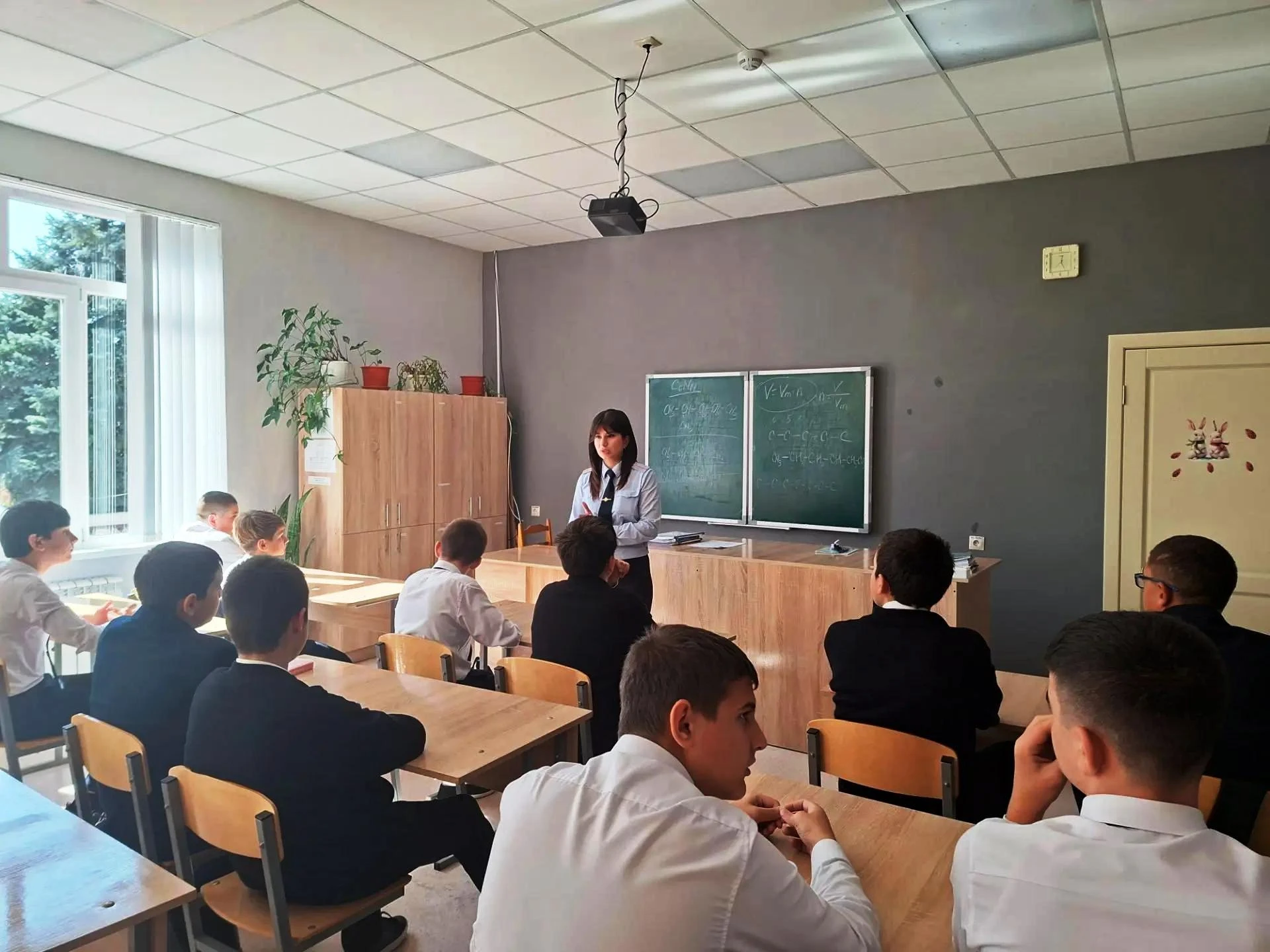 Уроки ответственности: профилактические беседы с инспектором ПДН